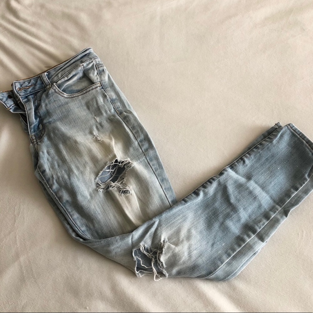 American Eagle Light Blue Ripped Jeans